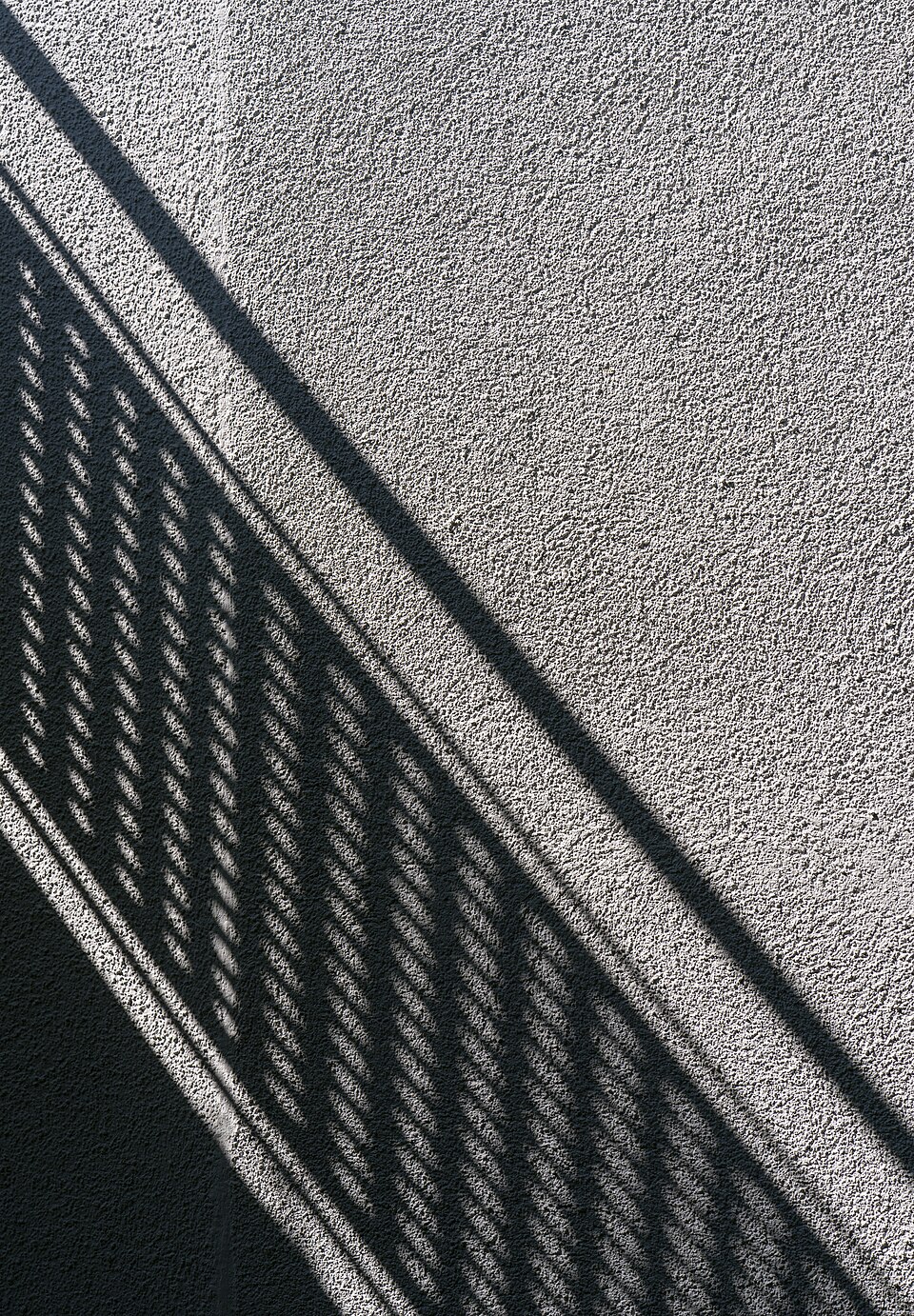 Diagonal shadow