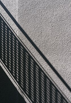 Diagonal shadow